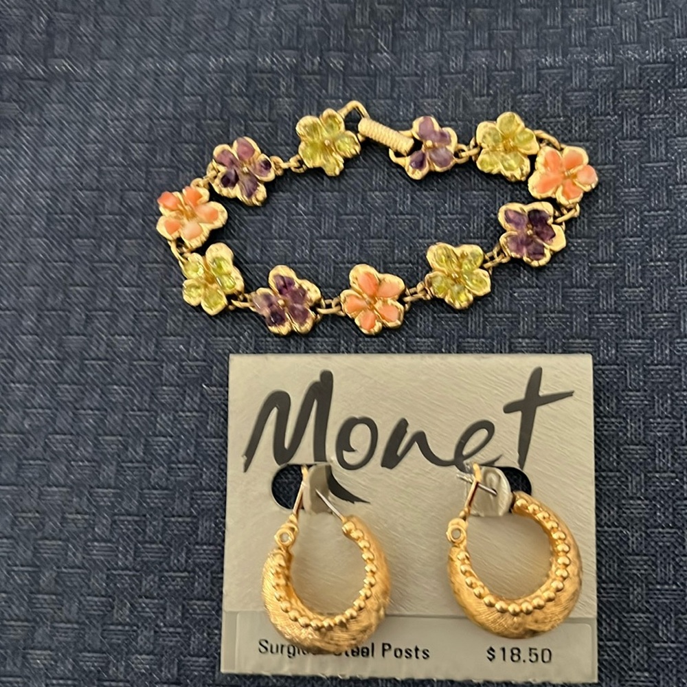 Bracelet and nwt earrings
